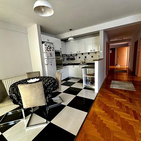 Cozy City Center Apartment Prizren Luaran gambar