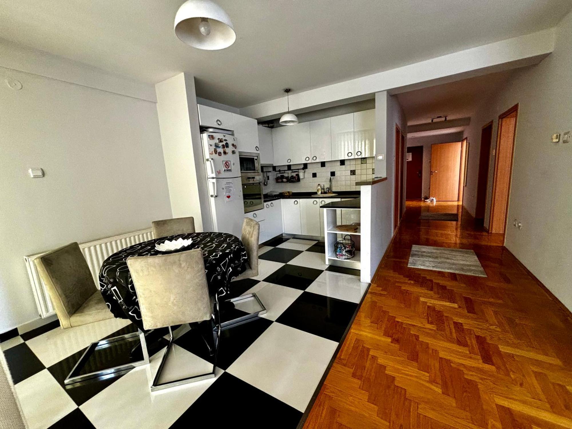 Cozy City Center Apartment Prizren Luaran gambar